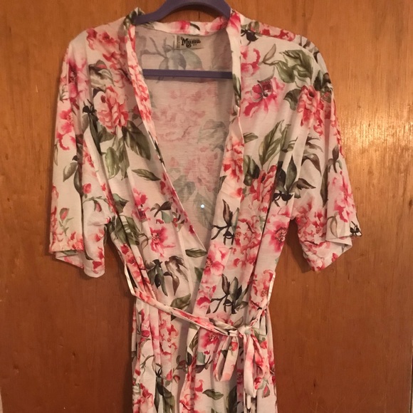 Show me your Mumu robe - Picture 2 of 5